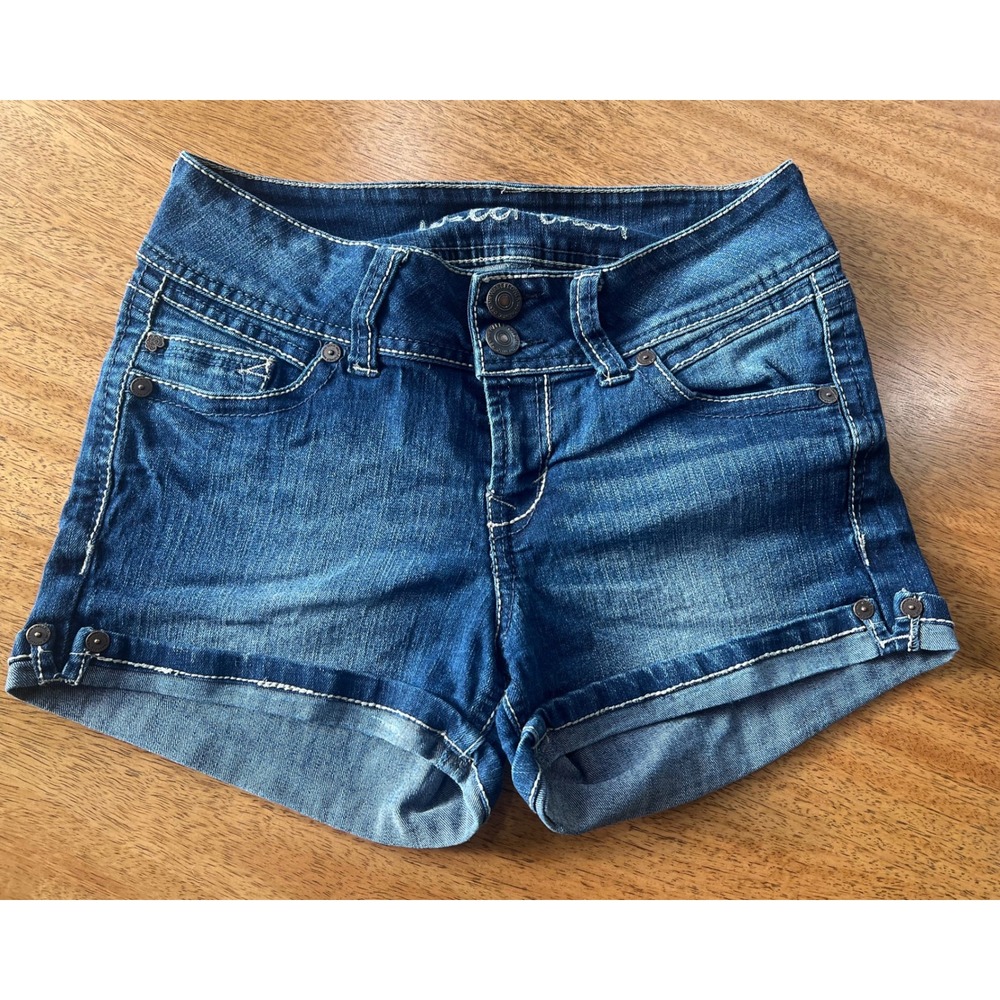 WallFlower Womens Denim Shorts Size 1 Medium Wash Double Button Cuffed Stretch